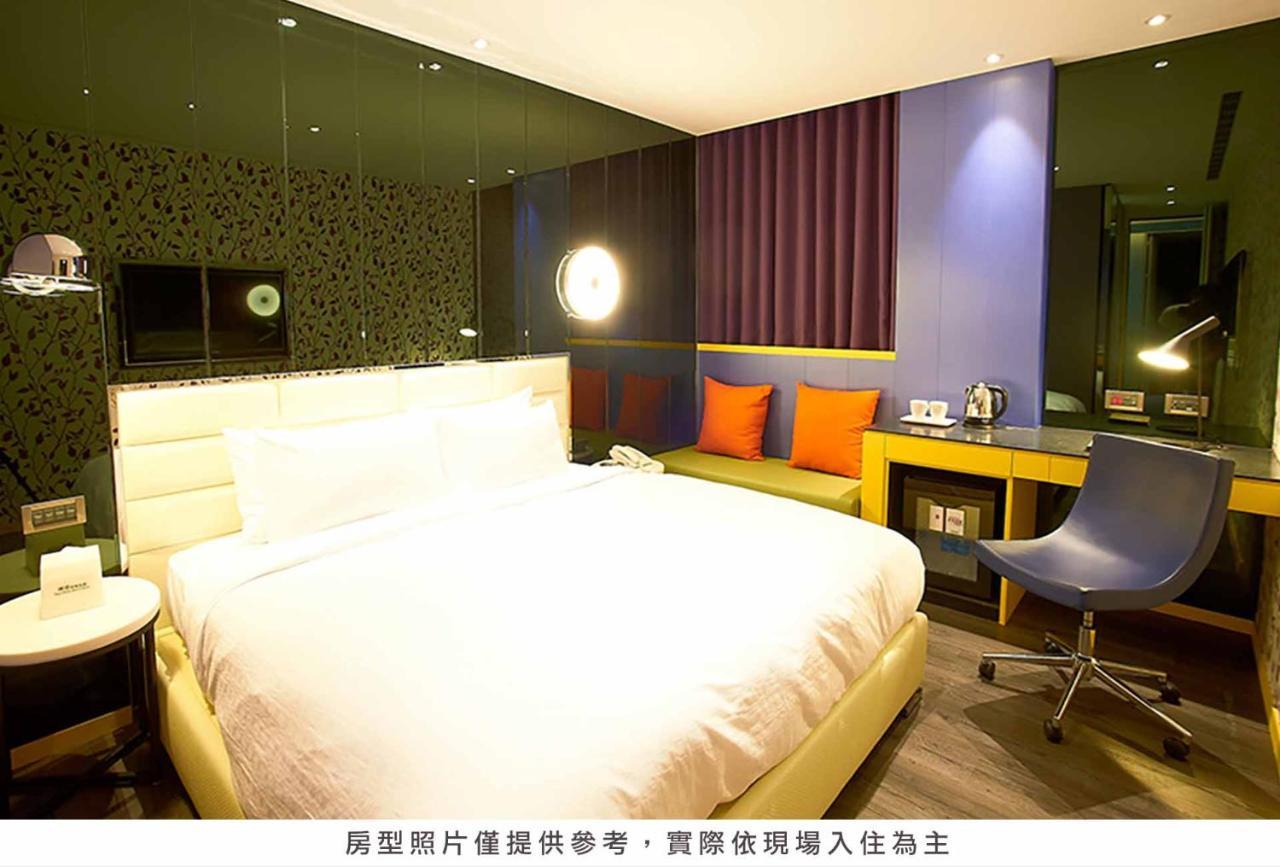 Royal Group Hotel Bo Ai Branch Kaohsiung Extérieur photo