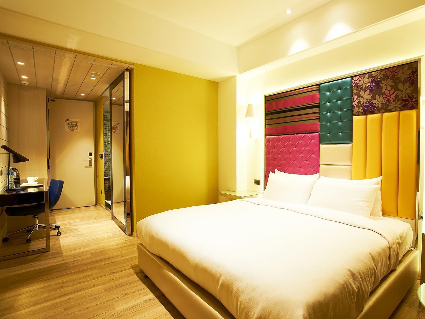 Royal Group Hotel Bo Ai Branch Kaohsiung Extérieur photo